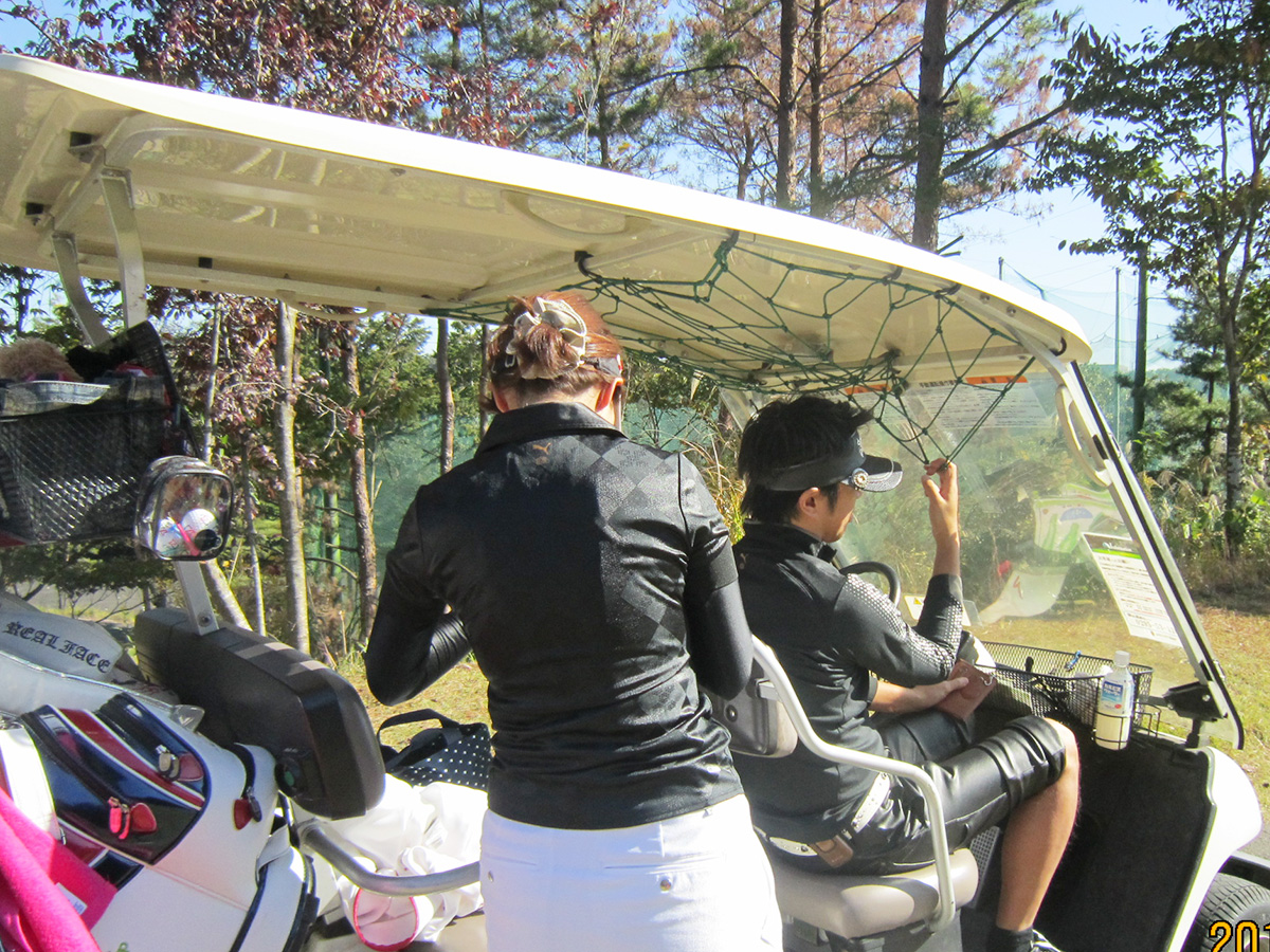 ゴルフ婚活イメージ